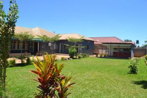 Gallery image of Honeybed Lodge in Lusaka