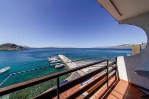 Galeriebild der Unterkunft Porto Romantico 2 in Sveti Juraj + 31 Fotos