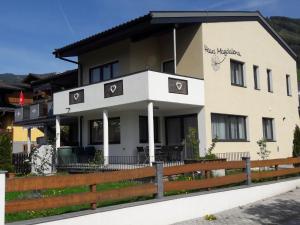 The building in which the holiday home is located