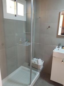 A bathroom at Apartamentos Minerva- Jupiter
