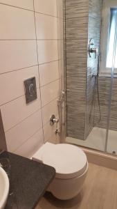 Cecio 5 Terre Rooms tesisinde bir banyo