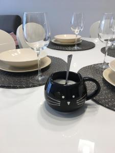 Nápoje v ubytování Studio 33 z Ogrodem