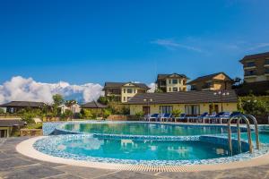 Bazen u ili blizu objekta Rupakot Resort