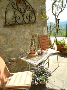 Foto dalla galleria di House with stunning views a Chiusdino