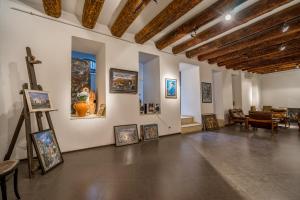 Zdjęcie z galerii obiektu Gallery Apartment w mieście Tbilisi City