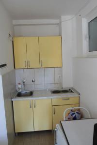 Gallery image of Apartments Popović in Petrovac na Moru