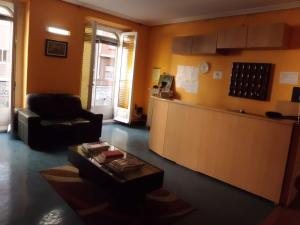Kuchyň nebo kuchyňský kout v ubytování Hostal Lima