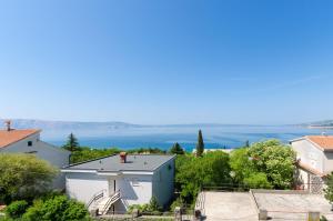 a view of the water from a house at Apartments and Room Luka in Klenovica
