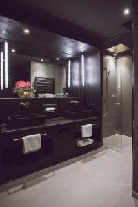 Ванна кімната в monte mare SAUNA-SPA-SPORTS-HOTEL