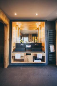 Kuchyň nebo kuchyňský kout v ubytování monte mare SAUNA-SPA-SPORTS-HOTEL