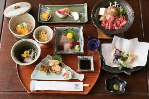 Menjar al ryokan o a prop