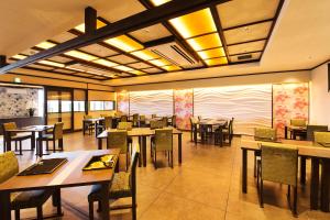 Toba View Hotel Hanashinju 레스토랑 또는 맛집