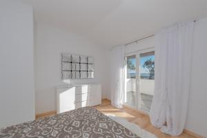 Postel nebo postele na pokoji v ubytování Four bedroom holiday home Horizon + 37 fotografií