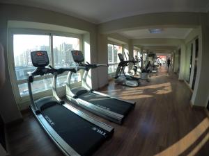 Fitness centrum a/nebo fitness zařízení v ubytování Rehana Plaza Hotel