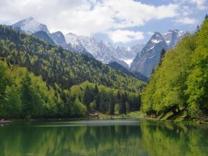 Photo de la galerie de l'établissement Ferienwohnung Am Kurpark - Wohnung 1,60qm-, à Garmisch-Partenkirchen