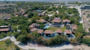 - une vue aérienne sur une maison avec une cour dans l'établissement Casa Legado, à Aguascalientes