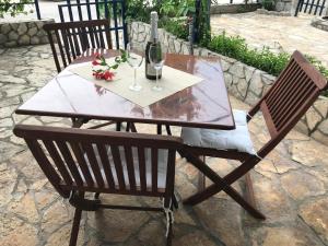 Patio alebo iná vonkajšia časť ubytovania Ivančica Apartments