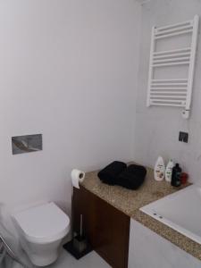 Ένα μπάνιο στο Casa de Mirão