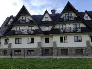 Το κτήριο όπου στεγάζεται  το δωμάτιο σε οικογενειακή κατοικία