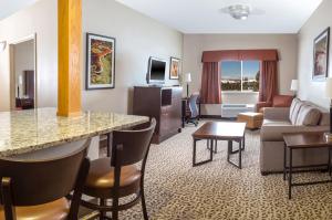 Gallery image of Gray Wolf Inn & Suites in West Yellowstone