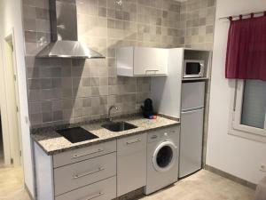 Nhà bếp/bếp nhỏ tại Piscina en Herrería 18