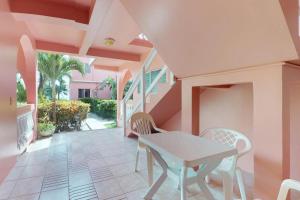 Gallery image of Caribe Island Studio #2 in Belize City