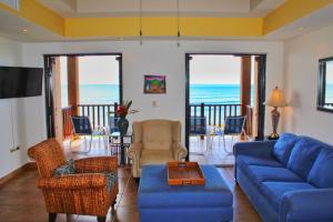 Posezení v ubytování Suite San Juan 135 Gran Pacifica Resort