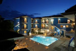 Πισίνα στο ή κοντά στο Stratos Hotel 