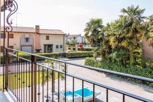 A balcony or terrace at Cimadolmo Prosecco And History