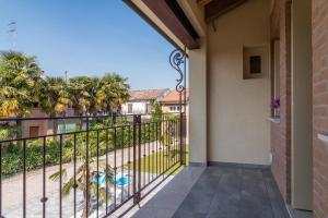 A balcony or terrace at Cimadolmo Prosecco And History