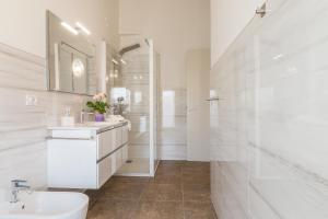 A bathroom at Cimadolmo Prosecco And History