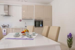 A kitchen or kitchenette at Cimadolmo Prosecco And History