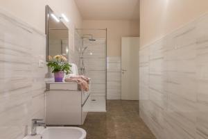 A bathroom at Cimadolmo Prosecco And History