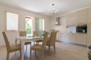 A kitchen or kitchenette at Cimadolmo Prosecco And History