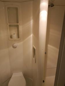 Koupelna v ubytování Quick Palace St Jean De Vedas - A709
