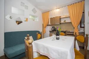 Fotografie z fotogalerie ubytování Apartments Pula 1618 v destinaci Pula
