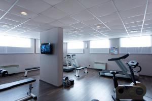 Fitness centrum a/nebo fitness zařízení v ubytování Air Palace Hotel