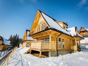 Gallery image of TatryTop Osada Staszel&oacute;wka z jacuzzi i sauna in Kościelisko