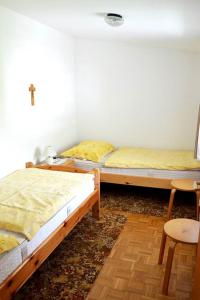 Posteľ alebo postele v izbe v ubytovaní Ferienwohnung Angelika