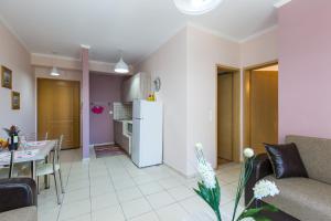 Kuchyňa alebo kuchynka v ubytovaní Cozy Guest House + 4 fotografie