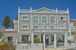 Budynek, w którym mieści się hotel