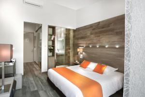 Postel nebo postele na pokoji v ubytování Seventeen Hotel + 35 fotografií