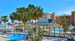 Bazén v ubytovaní Sol Torremolinos - Don Marco Adults Recommended alebo v jeho blízkosti