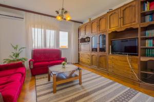 Η κουζίνα ή μικρή κουζίνα στο Apartman Nada