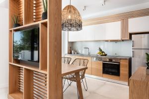 Kuchyňa alebo kuchynka v ubytovaní Blue Island Luxury Apartment