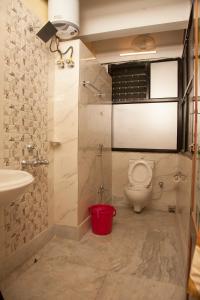 Om Sai Villa Guesthouse tesisinde bir banyo