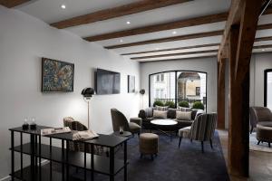 Ruang duduk di 71 Nyhavn Hotel