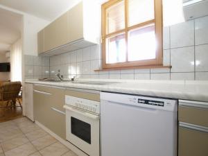 Kuchyň nebo kuchyňský kout v ubytování Apartments and rooms Novigrad 1624
