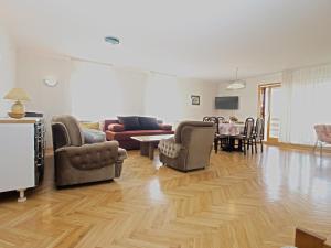 Posezení v ubytování Apartments and rooms Novigrad 1624