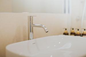 Koupelna v ubytování Studio Marina by Madeira Best Apartments + 26 fotografií